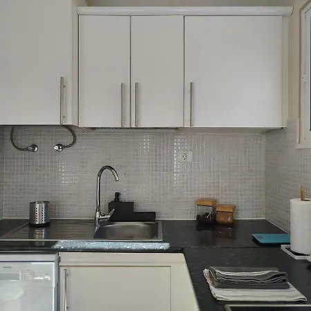 Apartamento A Bright With A Pool *